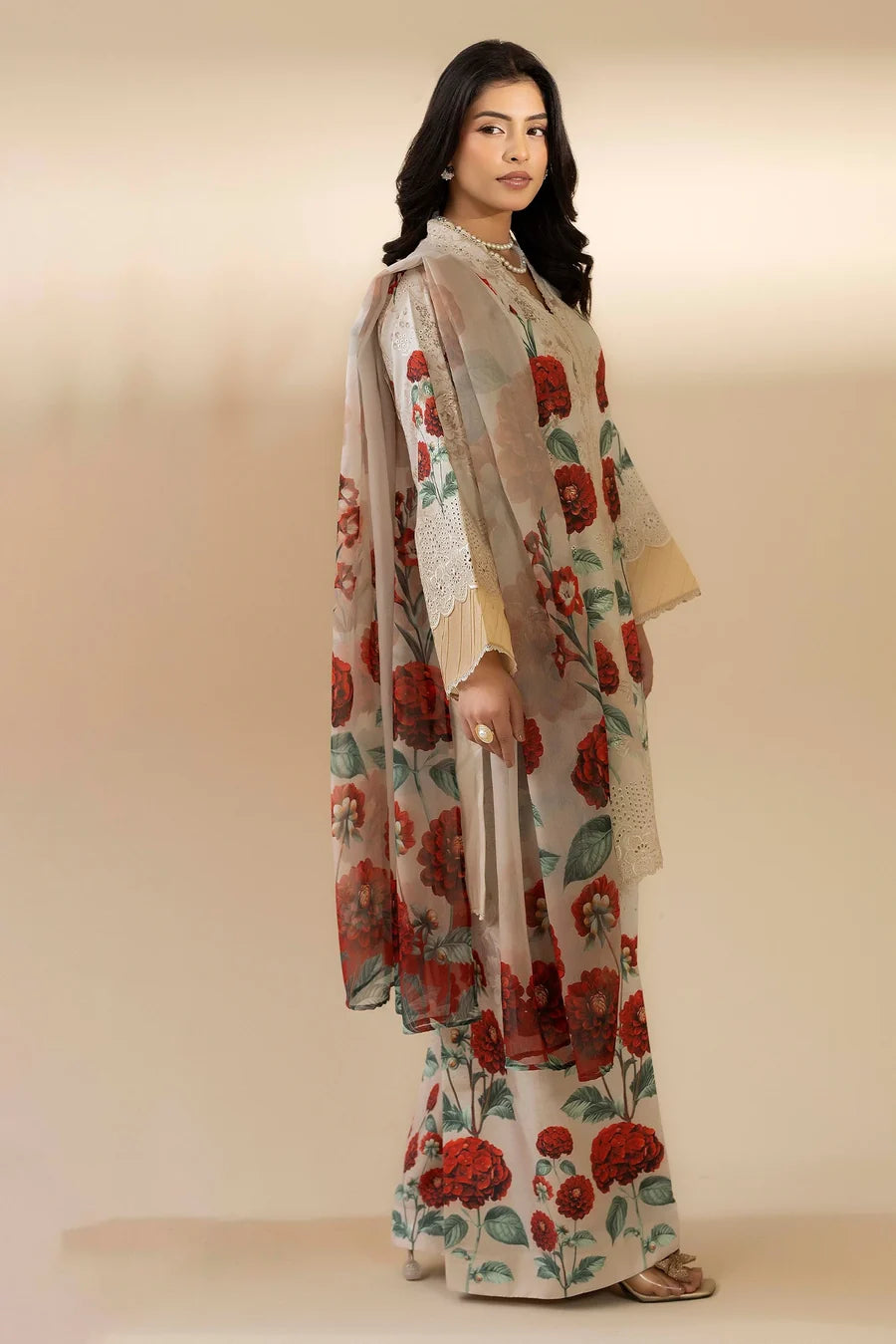 3 Piece Embroidered Lawn Suit