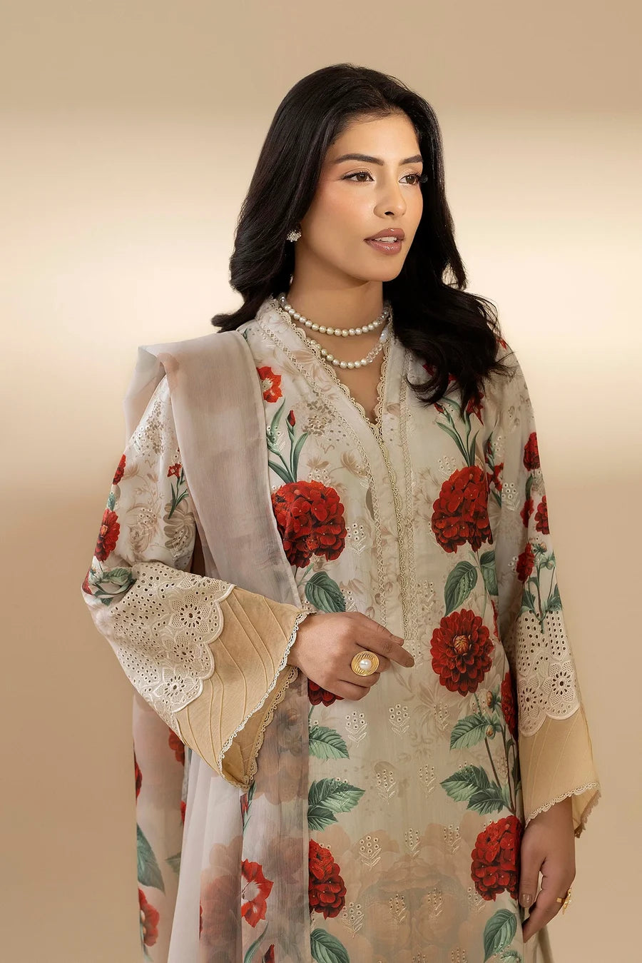 3 Piece Embroidered Lawn Suit