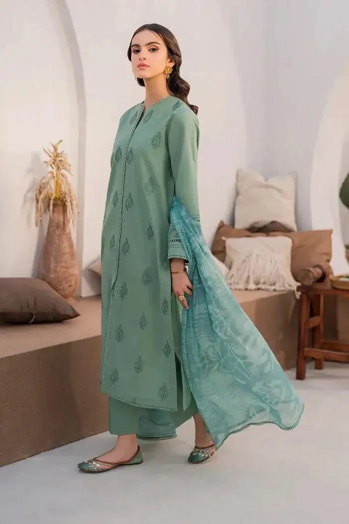 Signature Elegant Embroidered Kurta Set - Sage Green